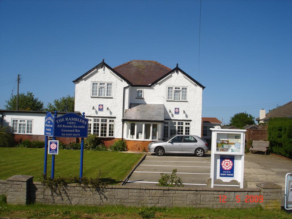 The Ramblers Hotel Trusthorpe Exterior photo
